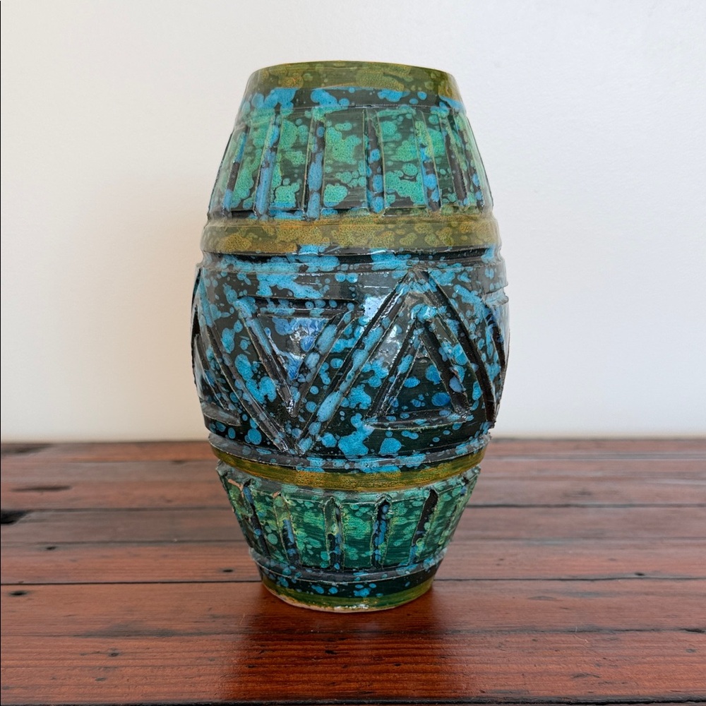 Vintage MCM Aldo Londi Bitossi Pottery Lava Glaze Vase.